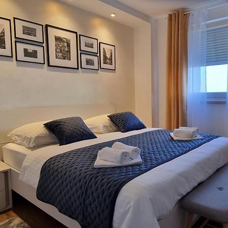 Qr Apartment For Family, Couples, And Friends Stay In リエカ エクステリア 写真