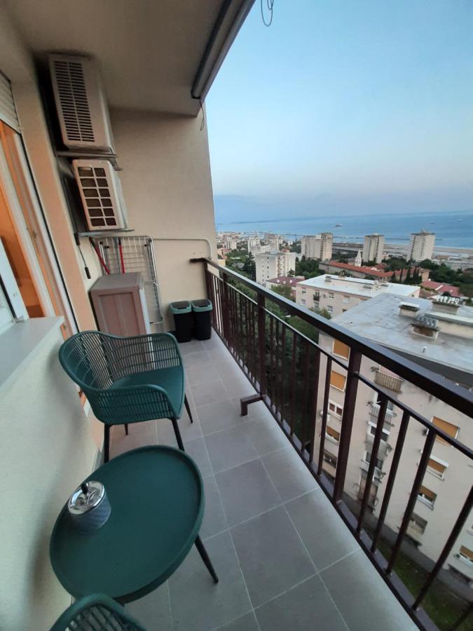 Qr Apartment For Family, Couples, And Friends Stay In リエカ エクステリア 写真