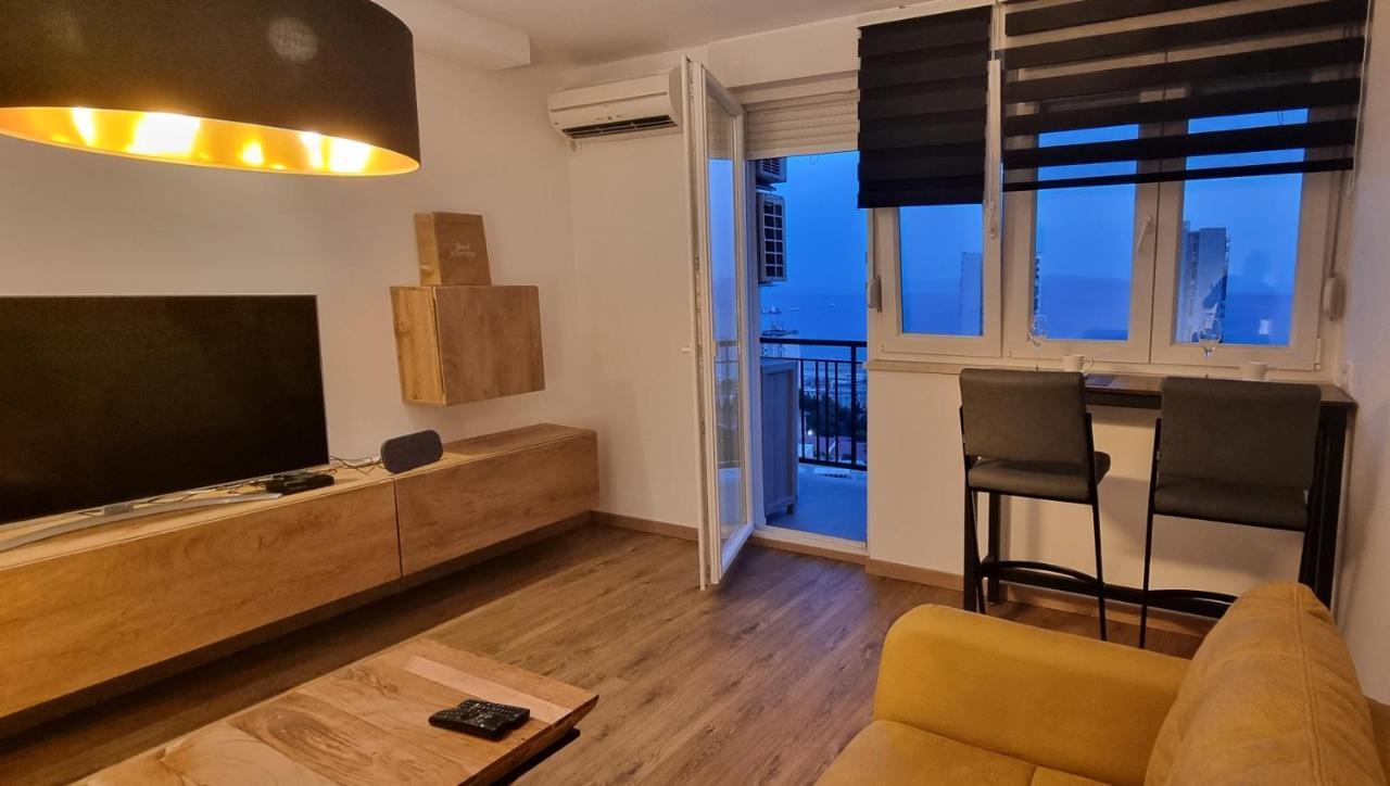 Qr Apartment For Family, Couples, And Friends Stay In リエカ エクステリア 写真